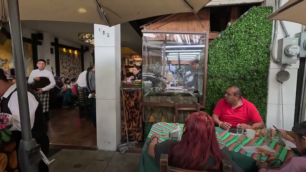 El Hidalguense: Barbacoa Feast in Mexico City 2025